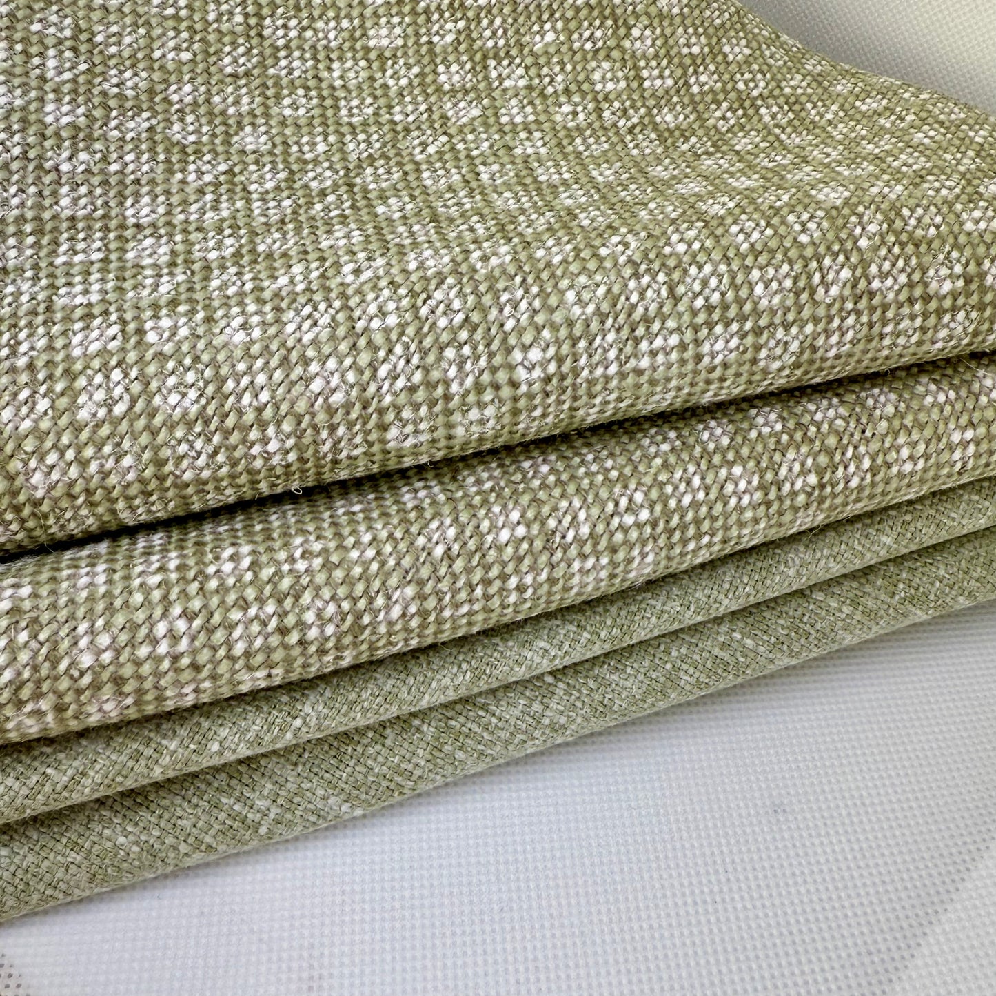 DYI Cushion Cover Set: Fermoie fabric
