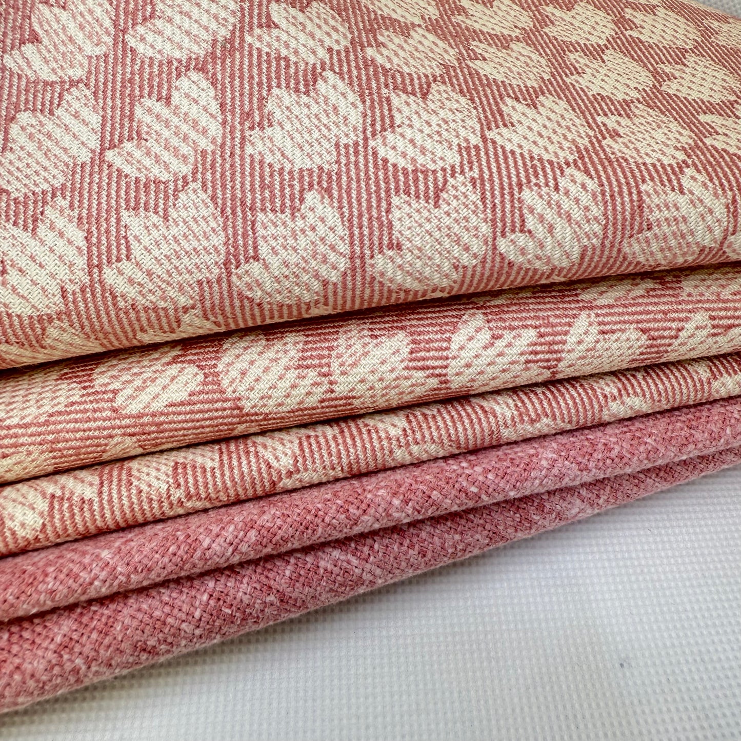 DYI Cushion Cover Set: Fermoie fabric