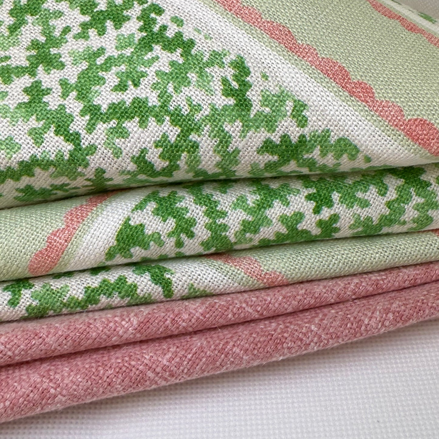 DYI Cushion Cover Set: Random Top Design Fabric