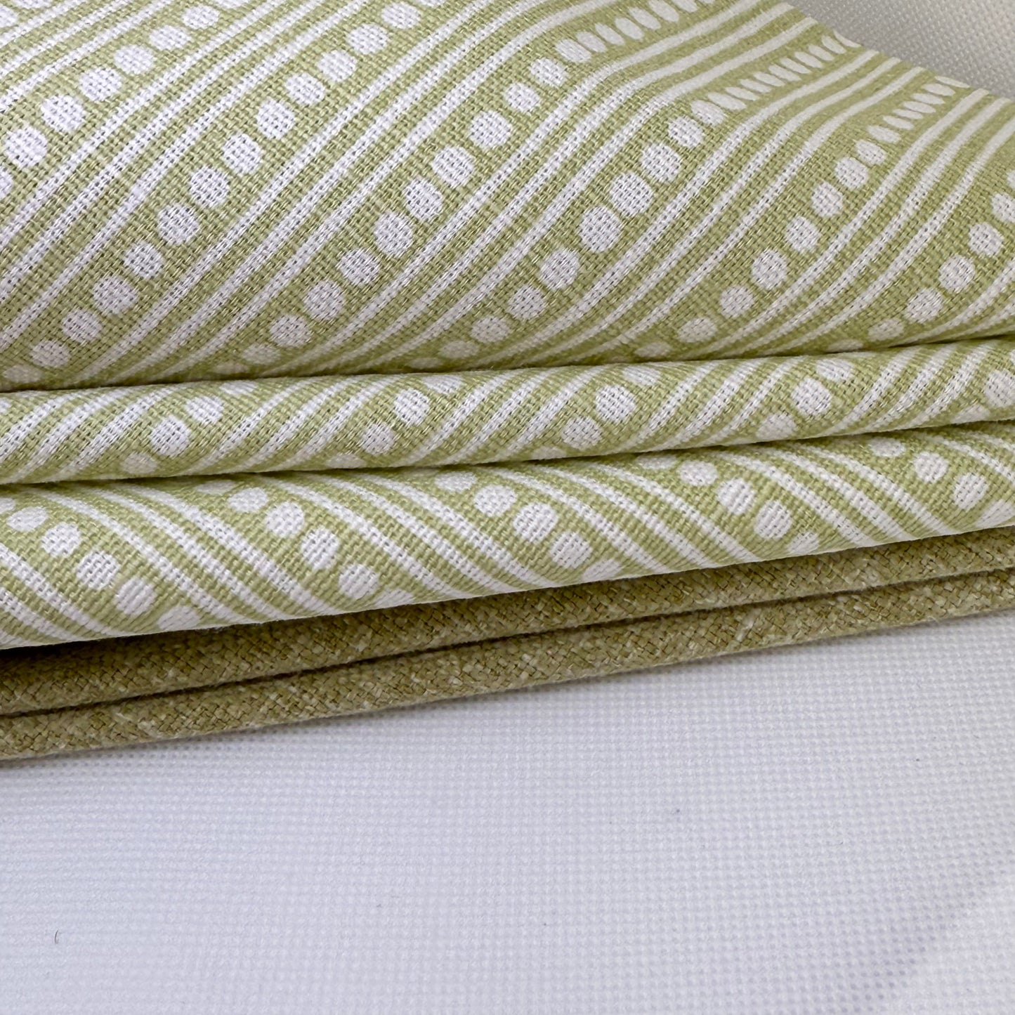 DYI Cushion Cover Set: Random Top Design Fabric